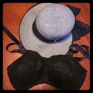 Marilyn Monroe/Madonna Fit Black Bra 40G